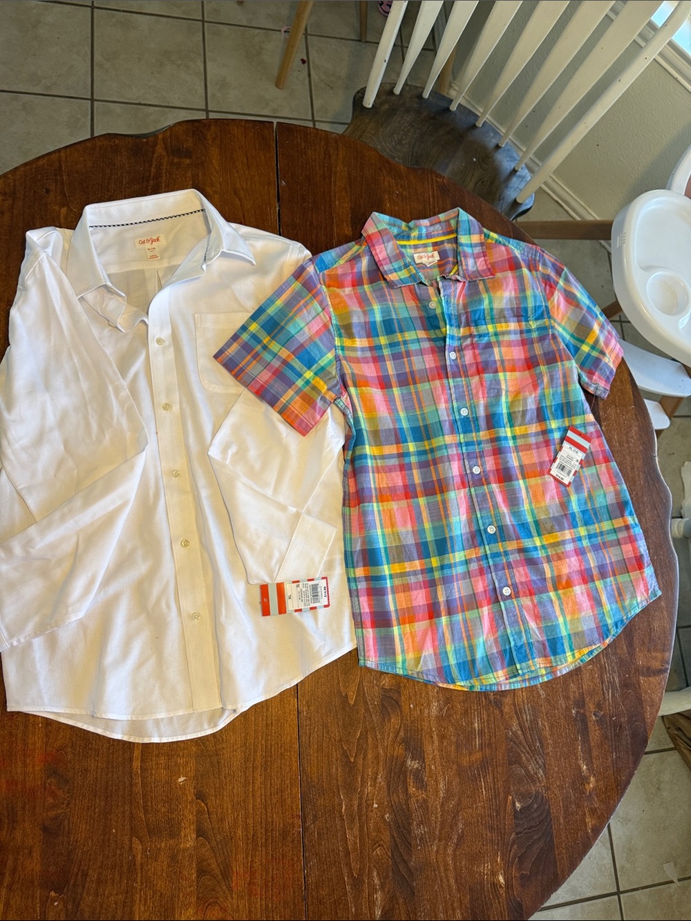 Cat & Jack White Button-Down Shirt with Multicolor Plaid Short-Sleeve Shirt